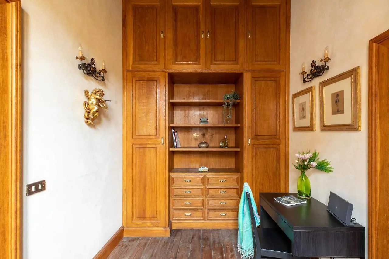 Apartamento Iflat Golden Gem In Trevi Roma